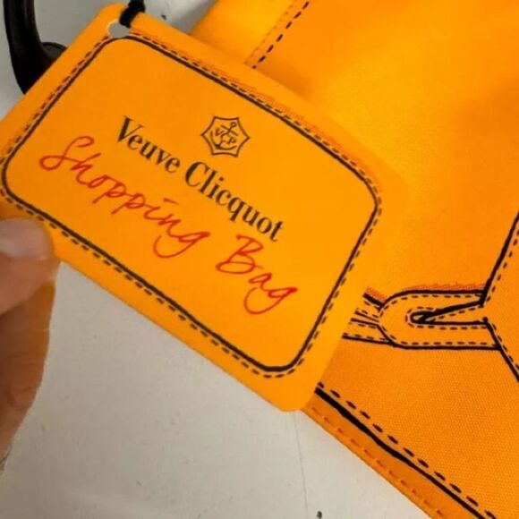 Veuve Clicquot Champagne Insulated Carry Bag with Handle never used - Picture 4 of 4